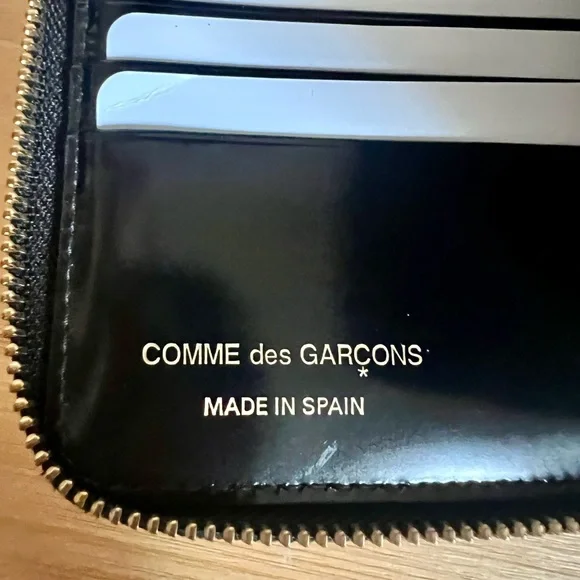 Comme des Garcons Square Bifold Full Zip Around Wallet in Black Hologram - Rare - Picture 11 of 15